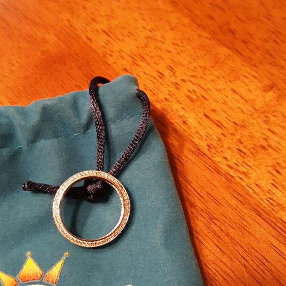 Ring - Picture 4 of 7